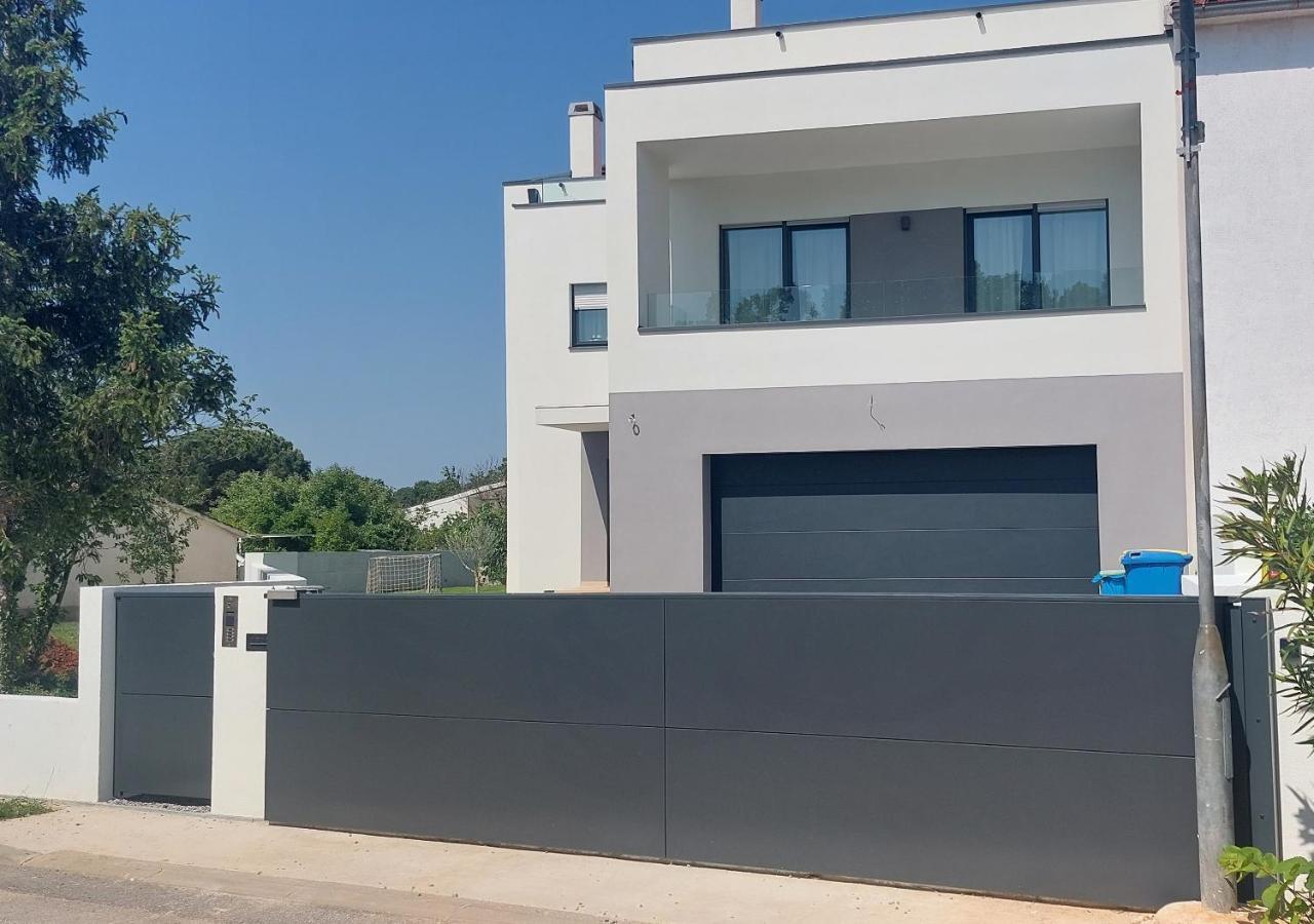 Villa Ulika Fažana Exterior foto
